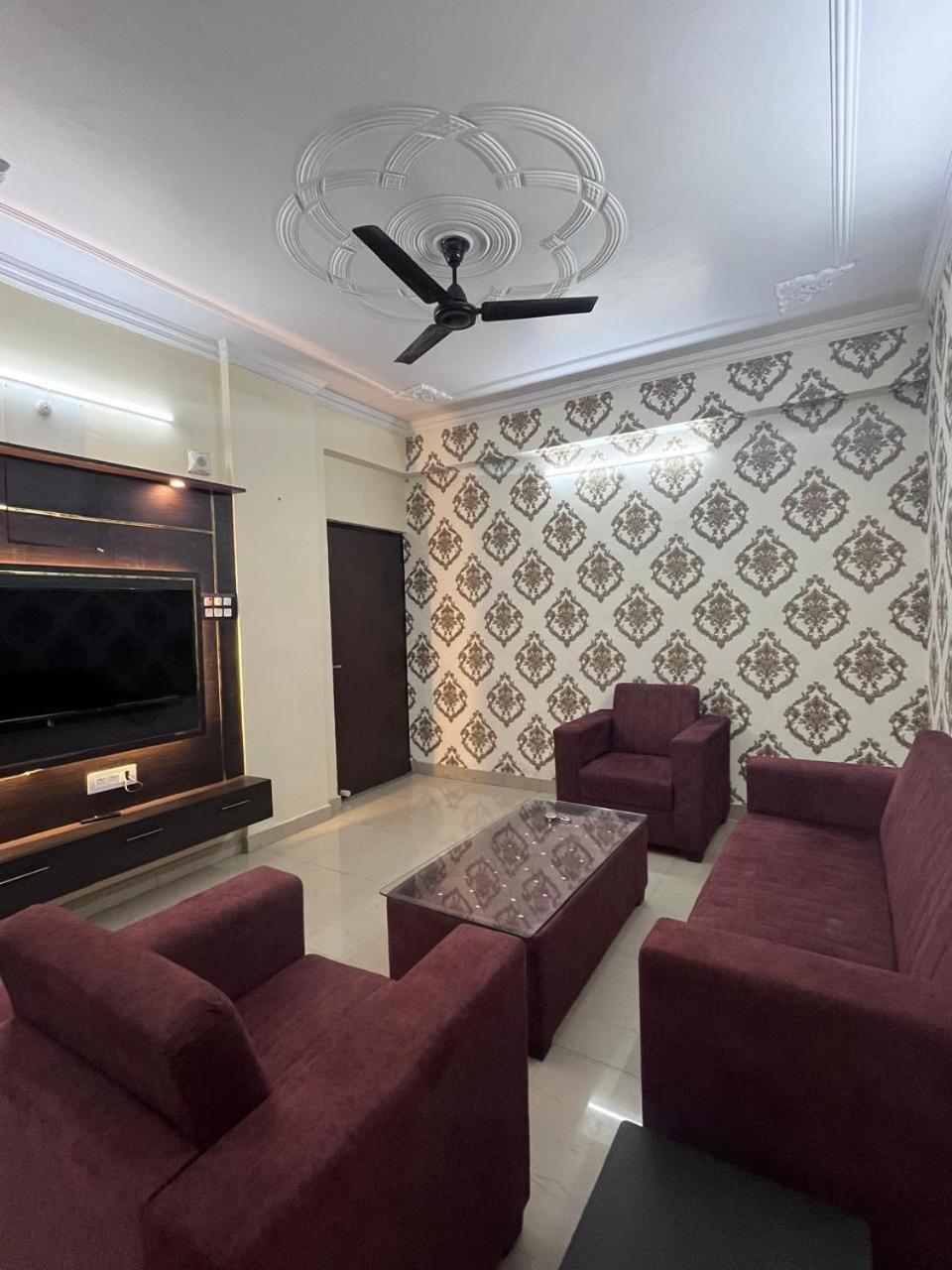 Kashi Anadam Apartment